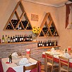 Foto: Particolare della Sala Pranzo con Vini - Trattoria Al Buongusto (Montefiascone) - 3